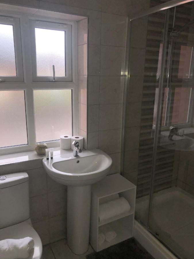 2 Bedroom Large First Floor Apartment With Free Parking Loughborough Exterior foto